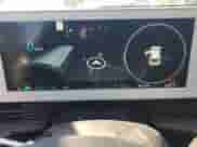 2022 Hyundai Ioniq 5 SEL z VIN KM8KN4AE4NU062542, wystawiony jako Copart lot #39824044 z przebiegiem 22 029 mil mil oraz . Historia ofert i sprzedaży dostępna na DreamBid. Obrazek 9.