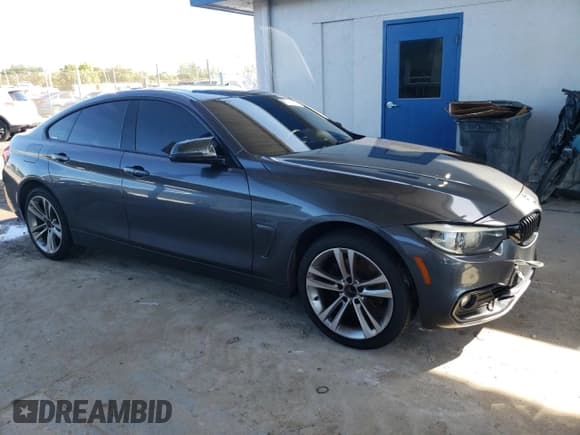 ✅ 2018 BMW 4 Series 430i xDrive • VIN: WBA4J3C51JBG97241 • Lot: 89901175. Wystawiony na Copart z przebiegiem 85 719 mil. Bezpłatny archiwum sprzedaży aukcyjnych z USA i szczegółowy raport historii pojazdu na DreamBid. Zdjęcie 4.