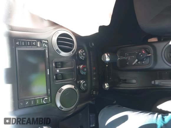 ✅ 2017 Jeep Wrangler Sport • VIN: 1C4AJWAG2HL588381 • Lot: 41923173. Listed on IAAI with 86,095 mi. Free auction sales archive from the USA and detailed vehicle history report at DreamBid. Image 11.