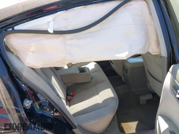 ✅ 2007 Nissan Maxima SE • VIN: 1N4BA41E47C817414 • Lot: 42544228. Wystawiony na IAAI z przebiegiem 193 532 mil. Bezpłatny archiwum sprzedaży aukcyjnych z USA i szczegółowy raport historii pojazdu na DreamBid. Zdjęcie 8.