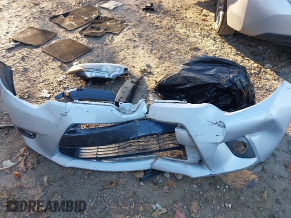 ✅ 2015 Toyota Corolla LE • VIN: 5YFBURHE1FP234485 • Лот: 43425607. Опубликован ранее на IAAI с пробегом 83 756 миль. Бесплатный доступ к архиву аукционных продаж из США и подробный отчёт об истории автомобиля на DreamBid. Изображение 12.