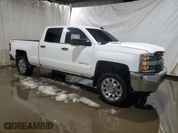 ✅ 2015 Chevrolet Silverado 2500HD Work Truck • VIN: 1GC1KUE88FF654674 • Lot: 88135965. Listed on Copart with 197,831 mi. Free auction sales archive from the USA and detailed vehicle history report at DreamBid. Image 4.