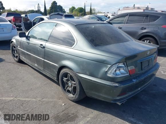 ✅ 2002 BMW 3 Series 330Ci • VIN: WBABN53402JU39621 • Lot: 41906427. Listed on IAAI with 134,076 mi. Free auction sales archive from the USA and detailed vehicle history report at DreamBid. Image 3.