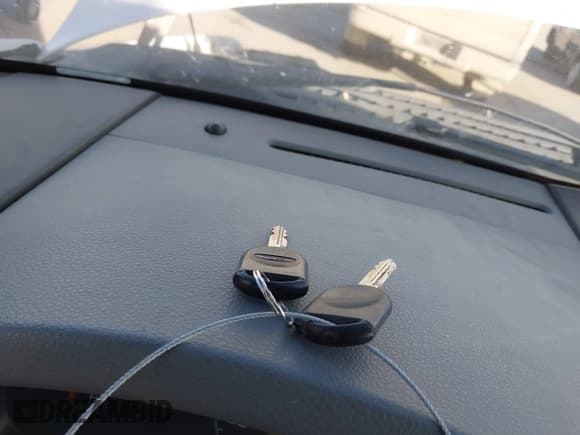 ✅ 2007 Ford F-150 STX • VIN: 1FTRX12W97KD24685 • Lot: 43679598. Wystawiony na IAAI z przebiegiem 189 618 mil. Bezpłatny archiwum sprzedaży aukcyjnych z USA i szczegółowy raport historii pojazdu na DreamBid. Zdjęcie 11.