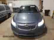 2012 Chevrolet Cruze 1LT z VIN 1G1PF5SC5C7268063, wystawiony jako Copart lot #91423205 z przebiegiem 122 123 mil mil oraz Czysty tytuł • Clean title. Historia ofert i sprzedaży dostępna na DreamBid. Obrazek 5.