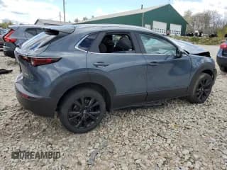 ✅ 2022 Mazda CX-30 S Carbon Edition • VIN: 3MVDMBCL4NM433525 • Lot: 54688894. Wystawiony na Copart z przebiegiem Nie podano. Bezpłatny archiwum sprzedaży aukcyjnych z USA i szczegółowy raport historii pojazdu na DreamBid. Zdjęcie 3.