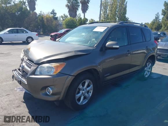 ✅ 2009 Toyota RAV4 Limited • VIN: JTMBK31V395075256 • Лот: 43330260. Опубликован ранее на IAAI с пробегом 160 491 миль. Бесплатный доступ к архиву аукционных продаж из США и подробный отчёт об истории автомобиля на DreamBid. Изображение 17.