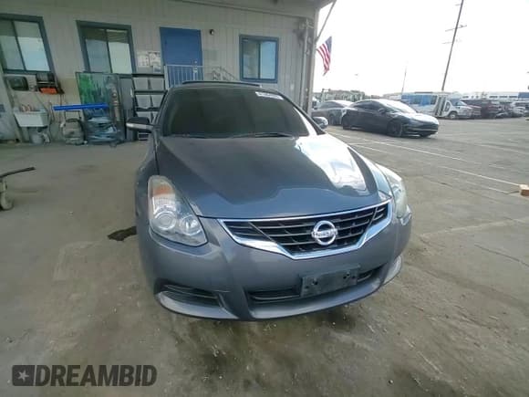 ✅ 2013 Nissan Altima S • VIN: 1N4AL2EP3DC279550 • Lot: 81964095. Wystawiony na Copart z przebiegiem 121 409 mil. Bezpłatny archiwum sprzedaży aukcyjnych z USA i szczegółowy raport historii pojazdu na DreamBid. Zdjęcie 13.