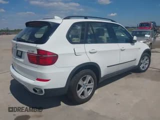 ✅ 2013 BMW X5 xDrive35i • VIN: 5UXZV4C52D0E13665 • Lot: 43204061. Wystawiony na IAAI z przebiegiem 94 780 mil. Bezpłatny archiwum sprzedaży aukcyjnych z USA i szczegółowy raport historii pojazdu na DreamBid. Zdjęcie 4.