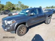 ✅ 2016 Toyota Tacoma SR5 • VIN: 5TFSZ5AN0GX016190 • Лот: 43612294. Опубликован ранее на IAAI с пробегом 247 258 миль. Бесплатный доступ к архиву аукционных продаж из США и подробный отчёт об истории автомобиля на DreamBid. Изображение 17.