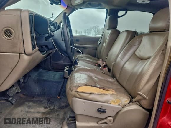 ✅ 2003 Chevrolet Silverado 2500HD LS • VIN: 1GCHK23U03F152448 • Lot: 94587575. Wystawiony na Copart z przebiegiem 100 626 mil. Bezpłatny archiwum sprzedaży aukcyjnych z USA i szczegółowy raport historii pojazdu na DreamBid. Zdjęcie 7.