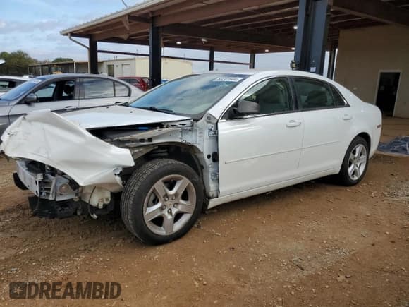 ✅ 2011 Chevrolet Malibu 1LS • VIN: 1G1ZB5E13BF219026 • Lot: 80201644. Listed on Copart with 149,369 mi. Free auction sales archive from the USA and detailed vehicle history report at DreamBid. Image 1.