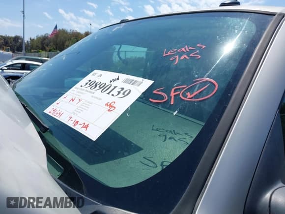 ✅ 2004 Chevrolet Silverado 1500 Z71 • VIN: 1GCEK19T24E248441 • Лот: 42945368. Опубликован ранее на IAAI с пробегом 291 351 миль. Бесплатный доступ к архиву аукционных продаж из США и подробный отчёт об истории автомобиля на DreamBid. Изображение 6.