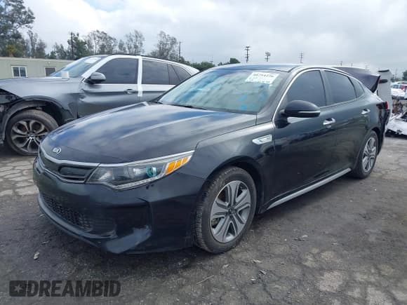 ✅ 2017 Kia Optima EX • VIN: KNAGU4LC1H5007258 • Лот: 40754226. Опубликован ранее на IAAI с пробегом 67 960 миль. Бесплатный доступ к архиву аукционных продаж из США и подробный отчёт об истории автомобиля на DreamBid. Изображение 17.