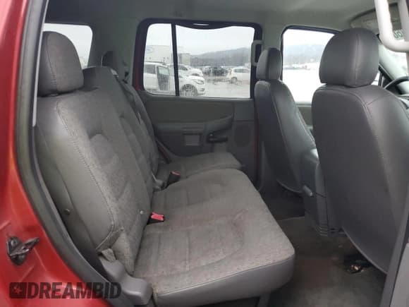 ✅ 2005 Ford Explorer XLS • VIN: 1FMZU62K45UB19758 • Лот: 42986015. Опубликован ранее на Copart с пробегом 171 792 миль. Бесплатный доступ к архиву аукционных продаж из США и подробный отчёт об истории автомобиля на DreamBid. Изображение 12.