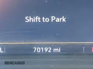 ✅ 2019 Chevrolet Silverado 1500 RST • VIN: 1GCRYEED0KZ365365 • Lot: 43261924. Wystawiony na IAAI z przebiegiem 70 192 mil. Bezpłatny archiwum sprzedaży aukcyjnych z USA i szczegółowy raport historii pojazdu na DreamBid. Zdjęcie 15.