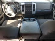 ✅ 2010 Dodge 1500 SLT • VIN: 1D7RB1GP1AS199968 • Lot: 47371315. Wystawiony na Copart z przebiegiem 228 666 mil. Bezpłatny archiwum sprzedaży aukcyjnych z USA i szczegółowy raport historii pojazdu na DreamBid. Zdjęcie 8.