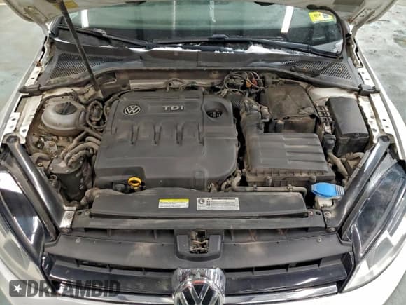 ✅ 2015 Volkswagen Golf SE • VIN: 3VWCA7AU6FM506939 • Lot: 96054235. Listed on Copart with 160,600 mi. Free auction sales archive from the USA and detailed vehicle history report at DreamBid. Image 12.