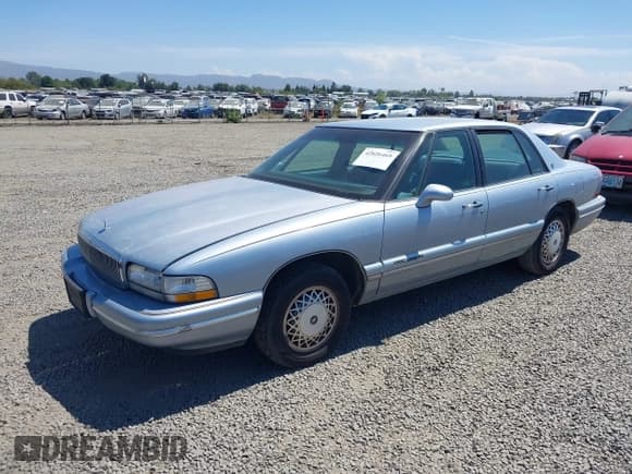 ✅ 1996 Buick Park Avenue • VIN: 1G4CW52K3TH601783 • Lot: 42826469. Wystawiony na IAAI z przebiegiem 196 352 mil. Bezpłatny archiwum sprzedaży aukcyjnych z USA i szczegółowy raport historii pojazdu na DreamBid. Zdjęcie 2.