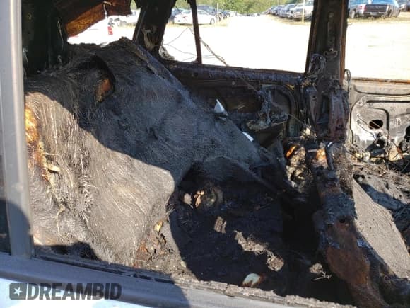 ✅ 2007 Hyundai Santa Fe GLS • VIN: 5NMSG13DX7H070110 • Lot: 70377204. Listed on Copart with Not provided. Free auction sales archive from the USA and detailed vehicle history report at DreamBid. Image 11.