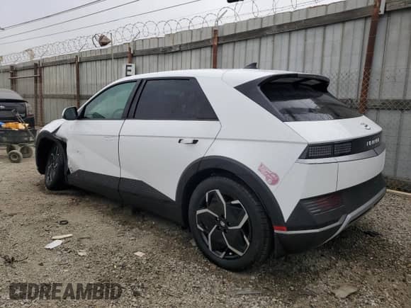 2024 Hyundai Ioniq 5 SE z VIN KM8KM4DE1RU289546, wystawiony jako Copart lot #72554174 z przebiegiem 3 907 mil mil oraz Szkoda całkowita • Salvage title. Historia ofert i sprzedaży dostępna na DreamBid. Obrazek 2.