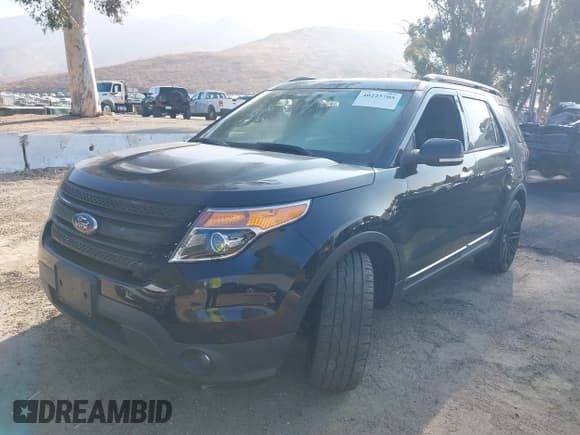 ✅ 2014 Ford Explorer XLT • VIN: 1FM5K7D83EGA90666 • Lot: 40225705. Wystawiony na IAAI z przebiegiem 142 619 mil. Bezpłatny archiwum sprzedaży aukcyjnych z USA i szczegółowy raport historii pojazdu na DreamBid. Zdjęcie 2.