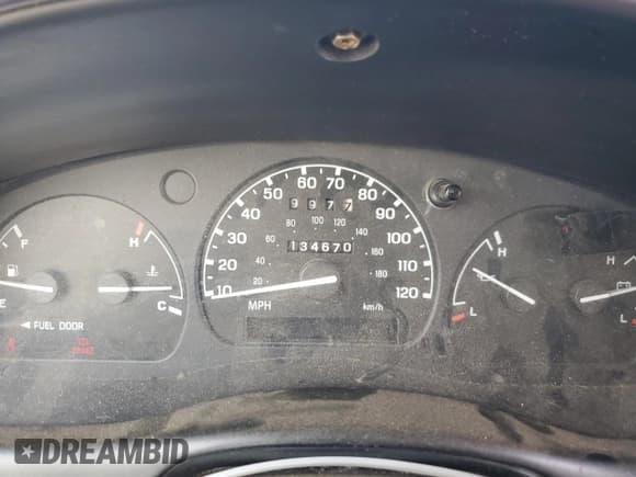 ✅ 1998 Ford Ranger XL • VIN: 1FTYR10C7WUA46998 • Lot: 82241625. Listed on Copart with 134,670 mi. Free auction sales archive from the USA and detailed vehicle history report at DreamBid. Image 9.