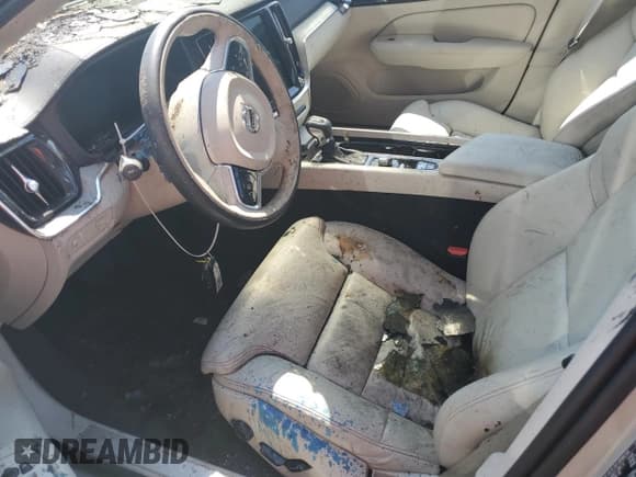 ✅ 2021 Volvo S60 Inscription • VIN: 7JRA22TL6MG102563 • Лот: 62763054. Опубликован ранее на Copart с пробегом Не указан. Бесплатный доступ к архиву аукционных продаж из США и подробный отчёт об истории автомобиля на DreamBid. Изображение 7.