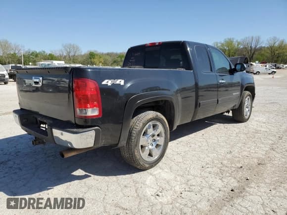 ✅ 2009 GMC Sierra 1500 • VIN: 1GTEK39YX9Z222077 • Lot: 52970785. Wystawiony na Copart z przebiegiem 241 116 mil. Bezpłatny archiwum sprzedaży aukcyjnych z USA i szczegółowy raport historii pojazdu na DreamBid. Zdjęcie 3.
