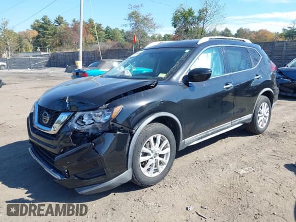 ✅ 2018 Nissan Rogue SV • VIN: KNMAT2MV1JP549826 • Lot: 43380215. Wystawiony na IAAI z przebiegiem 136 872 mil. Bezpłatny archiwum sprzedaży aukcyjnych z USA i szczegółowy raport historii pojazdu na DreamBid. Zdjęcie 2.