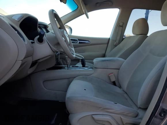 ✅ 2014 Nissan Pathfinder S • VIN: 5N1AR2MN2EC706481 • Lot: 85419195. Wystawiony na Copart z przebiegiem 118 860 mil. Bezpłatny archiwum sprzedaży aukcyjnych z USA i szczegółowy raport historii pojazdu na DreamBid. Zdjęcie 7.