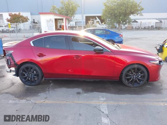 ✅ 2021 Mazda 3 Premium Plus • VIN: JM1BPBEYXM1324197 • Lot: 43811171. Listed on IAAI with 35,791 mi. Free auction sales archive from the USA and detailed vehicle history report at DreamBid. Image 14.