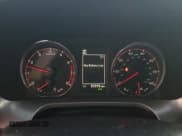 ✅ 2017 Toyota RAV4 SE • VIN: JTMJFREV6HJ173412 • Lot: 93610635. Wystawiony na Copart z przebiegiem 90 395 mil. Bezpłatny archiwum sprzedaży aukcyjnych z USA i szczegółowy raport historii pojazdu na DreamBid. Zdjęcie 9.