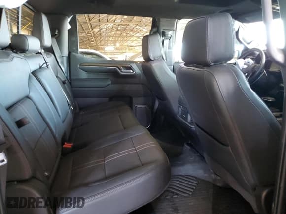 ✅ 2022 Chevrolet Silverado 1500 • VIN: 1GCUDJET5NZ577754 • Лот: 79486274. Опубликован ранее на Copart с пробегом 27 722 миль. Бесплатный доступ к архиву аукционных продаж из США и подробный отчёт об истории автомобиля на DreamBid. Изображение 10.