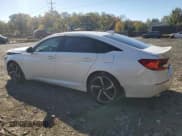 ✅ 2019 Honda Accord Sport • VIN: 1HGCV2F33KA015912 • Лот: 89433495. Опубликован ранее на Copart с пробегом 79 728 миль. Бесплатный доступ к архиву аукционных продаж из США и подробный отчёт об истории автомобиля на DreamBid. Изображение 2.