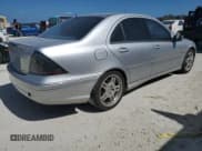 ✅ 2003 Mercedes-Benz C AMG • VIN: WDBRF65J23F409496 • Lot: 77491234. Wystawiony na Copart z przebiegiem Nie podano. Bezpłatny archiwum sprzedaży aukcyjnych z USA i szczegółowy raport historii pojazdu na DreamBid. Zdjęcie 3.