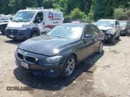 ✅ 2015 BMW 3 Series 328i xDrive • VIN: WBA3B5C52FP653910 • Лот: 42563622. Опубликован ранее на IAAI с пробегом 153 033 миль. Бесплатный доступ к архиву аукционных продаж из США и подробный отчёт об истории автомобиля на DreamBid. Изображение 17.
