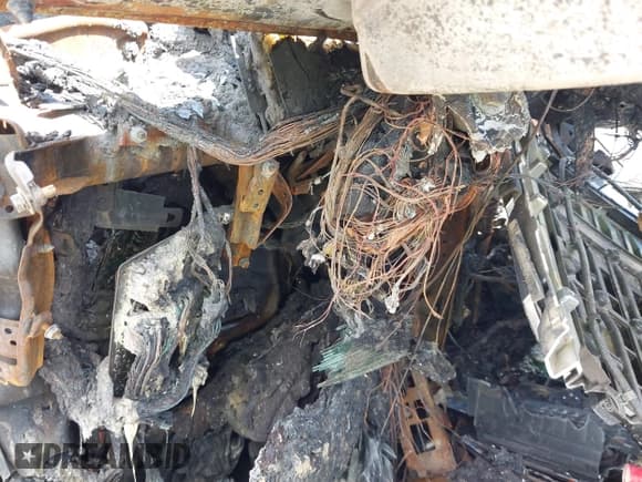 ✅ 2023 Hyundai Palisade Calligraphy • VIN: KM8R74GE8PU507674 • Лот: 39712191. Опубликован ранее на IAAI с пробегом Не указан. Бесплатный доступ к архиву аукционных продаж из США и подробный отчёт об истории автомобиля на DreamBid. Изображение 7.