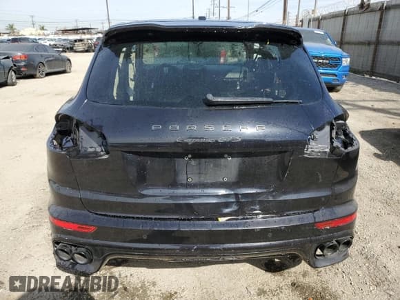 ✅ 2018 Porsche Cayenne GTS • VIN: WP1AD2A2XJLA80930 • Lot: 46467205. Wystawiony na Copart z przebiegiem Nie podano. Bezpłatny archiwum sprzedaży aukcyjnych z USA i szczegółowy raport historii pojazdu na DreamBid. Zdjęcie 6.