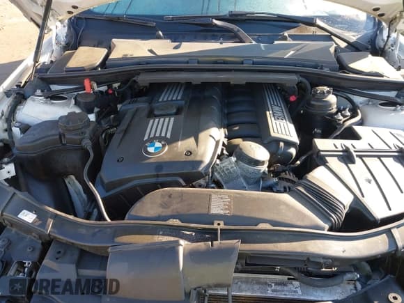 ✅ 2013 BMW 3 Series 328i • VIN: WBADW3C54DJ526234 • Lot: 41671830. Wystawiony na IAAI z przebiegiem Nie podano. Bezpłatny archiwum sprzedaży aukcyjnych z USA i szczegółowy raport historii pojazdu na DreamBid. Zdjęcie 10.