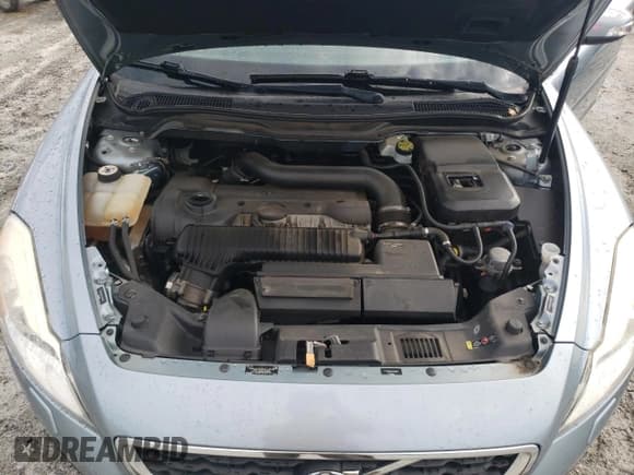 ✅ 2013 Volvo C70 T5 • VIN: YV1672MC1DJ136847 • Лот: 67144754. Опубликован ранее на Copart с пробегом 169 915 миль. Бесплатный доступ к архиву аукционных продаж из США и подробный отчёт об истории автомобиля на DreamBid. Изображение 12.