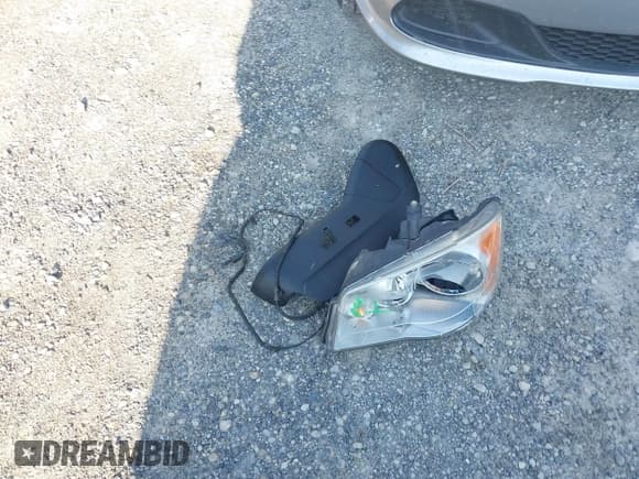 ✅ 2015 Dodge Grand Caravan SXT • VIN: 2C4RDGCG5FR733575 • Lot: 42647763. Wystawiony na IAAI z przebiegiem 279 285 mil. Bezpłatny archiwum sprzedaży aukcyjnych z USA i szczegółowy raport historii pojazdu na DreamBid. Zdjęcie 12.