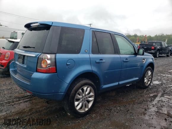 ✅ 2014 Land Rover LR2 • VIN: SALFR2BG5EH392593 • Лот: 60431865. Опубликован ранее на Copart с пробегом 164 971 миль. Бесплатный доступ к архиву аукционных продаж из США и подробный отчёт об истории автомобиля на DreamBid. Изображение 3.