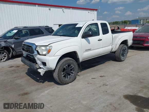 ✅ 2015 Toyota Tacoma • VIN: 5TFUU4EN7FX119150 • Лот: 43197183. Опубликован ранее на IAAI с пробегом 191 321 миль. Бесплатный доступ к архиву аукционных продаж из США и подробный отчёт об истории автомобиля на DreamBid. Изображение 2.