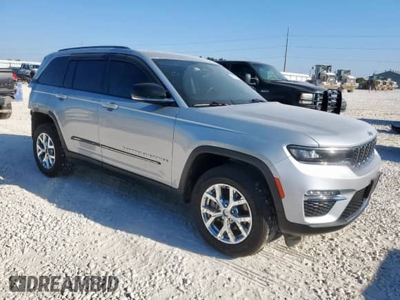 2022 Jeep Grand Cherokee Limited with VIN 1C4RJGBG9N8636349, listed as a Copart auction lot 85860745 with 37,232 mi miles and Salvage title. Bid and sale history available at DreamBid. Image 4.