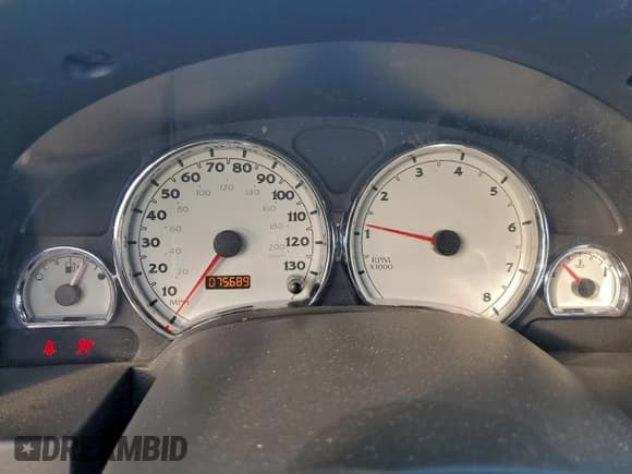 ✅ 2006 Saturn VUE • VIN: 5GZCZ53456S891770 • Lot: 94375885. Wystawiony na Copart z przebiegiem 75 689 mil. Bezpłatny archiwum sprzedaży aukcyjnych z USA i szczegółowy raport historii pojazdu na DreamBid. Zdjęcie 9.