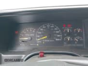 ✅ 1997 Chevrolet Silverado 1500 • VIN: 1GCEK19R6VE177136 • Lot: 43316020. Wystawiony na IAAI z przebiegiem 252 763 mil. Bezpłatny archiwum sprzedaży aukcyjnych z USA i szczegółowy raport historii pojazdu na DreamBid. Zdjęcie 7.