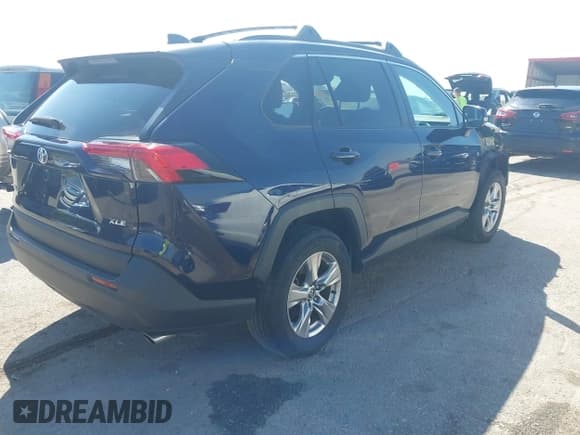 ✅ 2023 Toyota RAV4 XLE • VIN: 2T3W1RFV5PW263072 • Лот: 43250511. Опубликован ранее на IAAI с пробегом 36 670 миль. Бесплатный доступ к архиву аукционных продаж из США и подробный отчёт об истории автомобиля на DreamBid. Изображение 4.