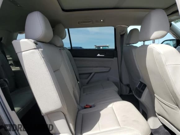 ✅ 2021 Volkswagen Atlas SEL • VIN: 1V2ER2CA3MC598342 • Lot: 48159775. Listed on Copart with 33,596 mi. Free auction sales archive from the USA and detailed vehicle history report at DreamBid. Image 11.