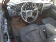 ✅ 2003 Chevrolet S-10 LS • VIN: 1GCCS19X038132016 • Лот: 69426934. Опубликован ранее на Copart с пробегом 119 170 миль. Бесплатный доступ к архиву аукционных продаж из США и подробный отчёт об истории автомобиля на DreamBid. Изображение 8.